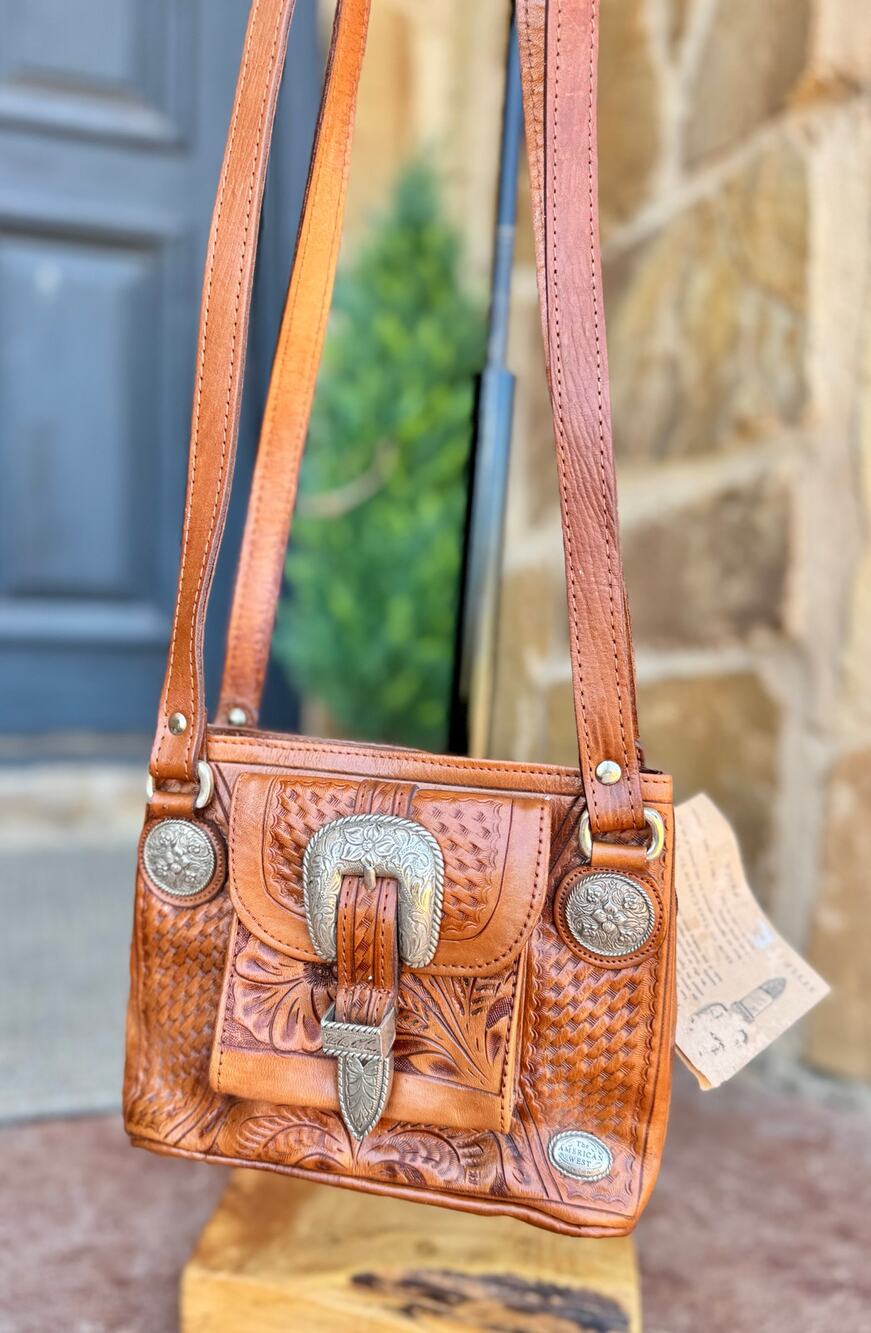 American West Leather Western Purse – NWT – Tooled Detail & Buckle 🤠👜